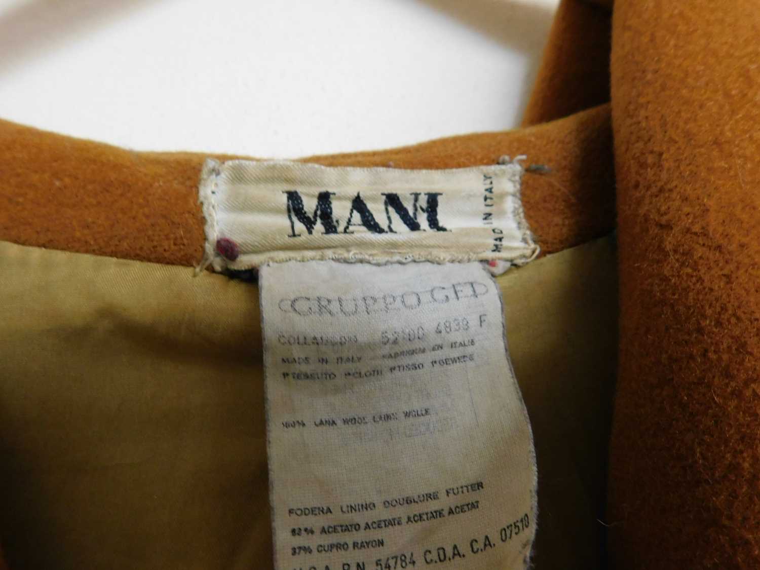 A mid 20th century Italian wool hooded swing coat by Mani, single breasted with faux horn duffle - Image 4 of 6