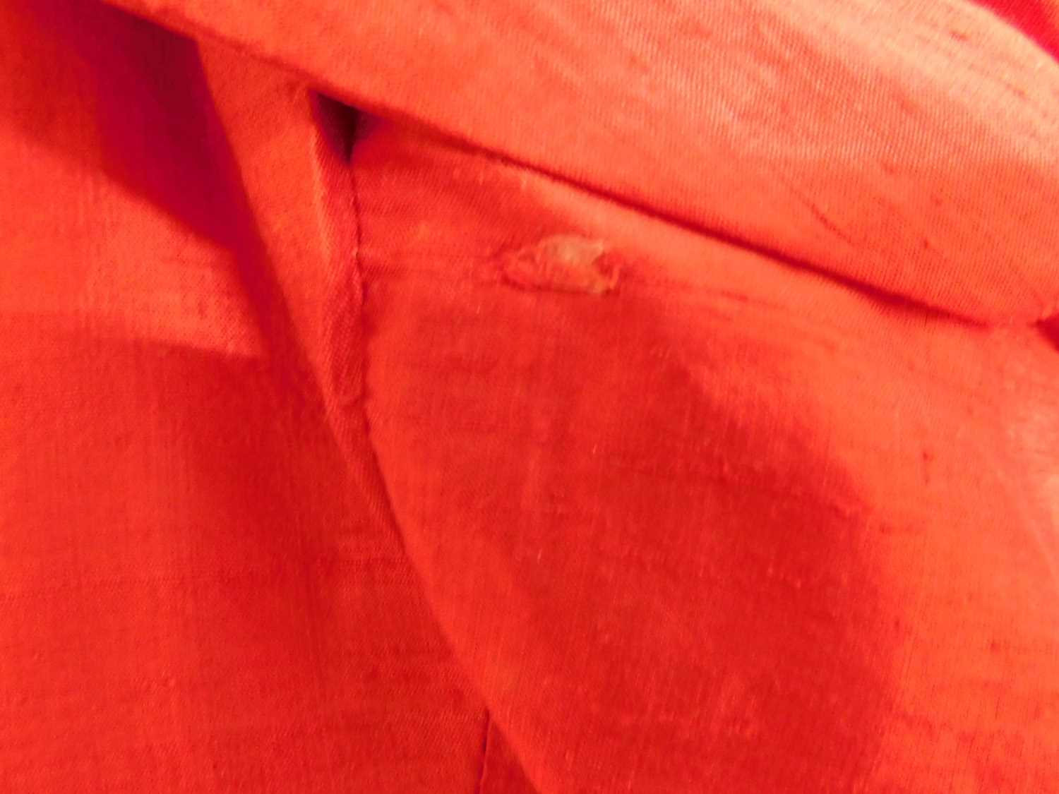 A red raw silk cocktail dress and matching pashmina/shawl, with off-the-shoulder scoop neckline, - Image 5 of 7