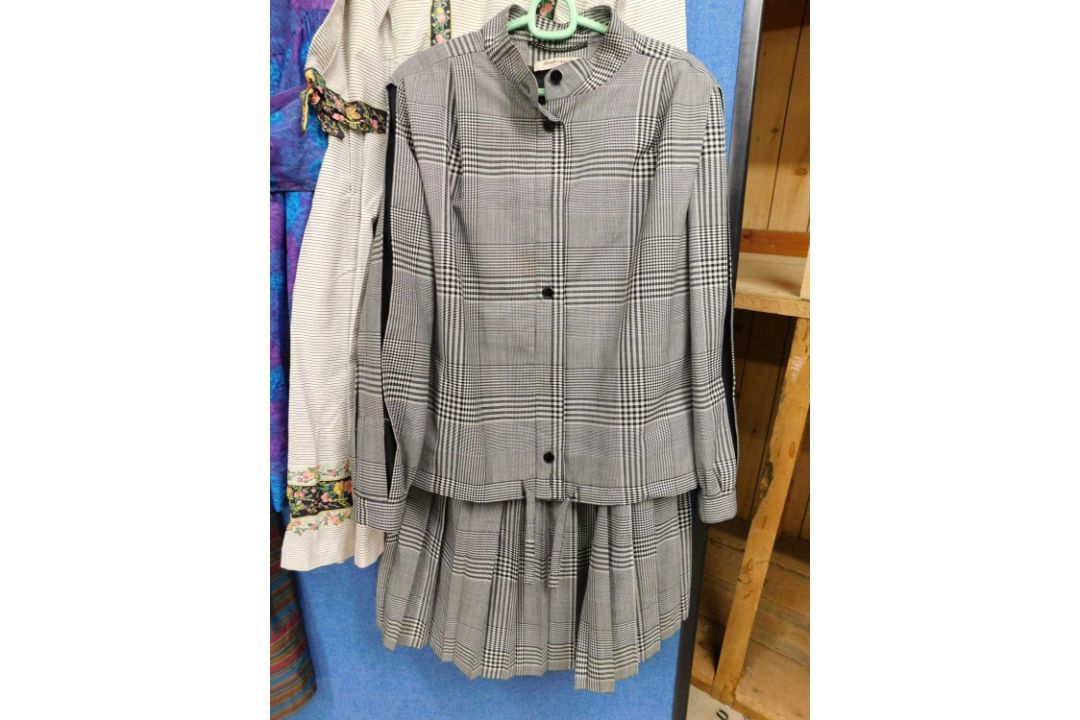 Four items of mid to late 20th Century lady's wear: to include a black and white two piece suit by - Image 6 of 7