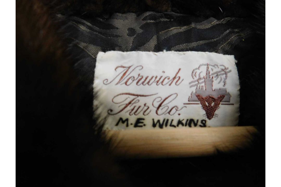 A lady's mink jacket, single breasted with rounded collar and side pockets, labelled 'Norwich Fur - Image 4 of 5