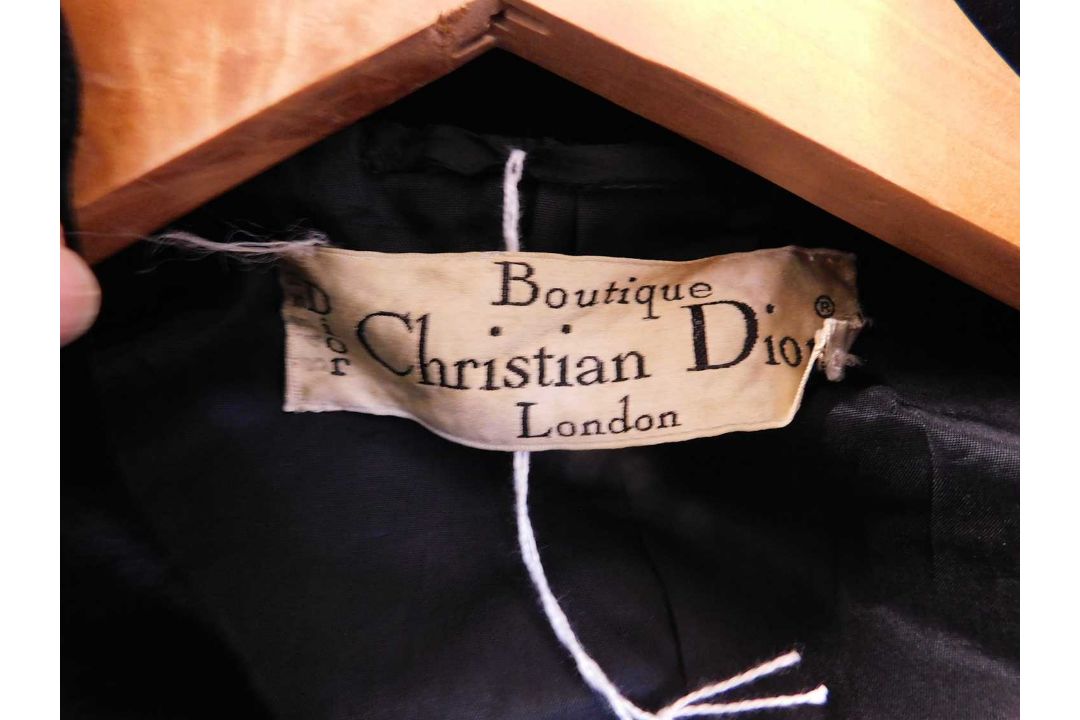 A Christian Dior Boutique, London, velvet jacket, single breasted with button front and small - Image 3 of 10