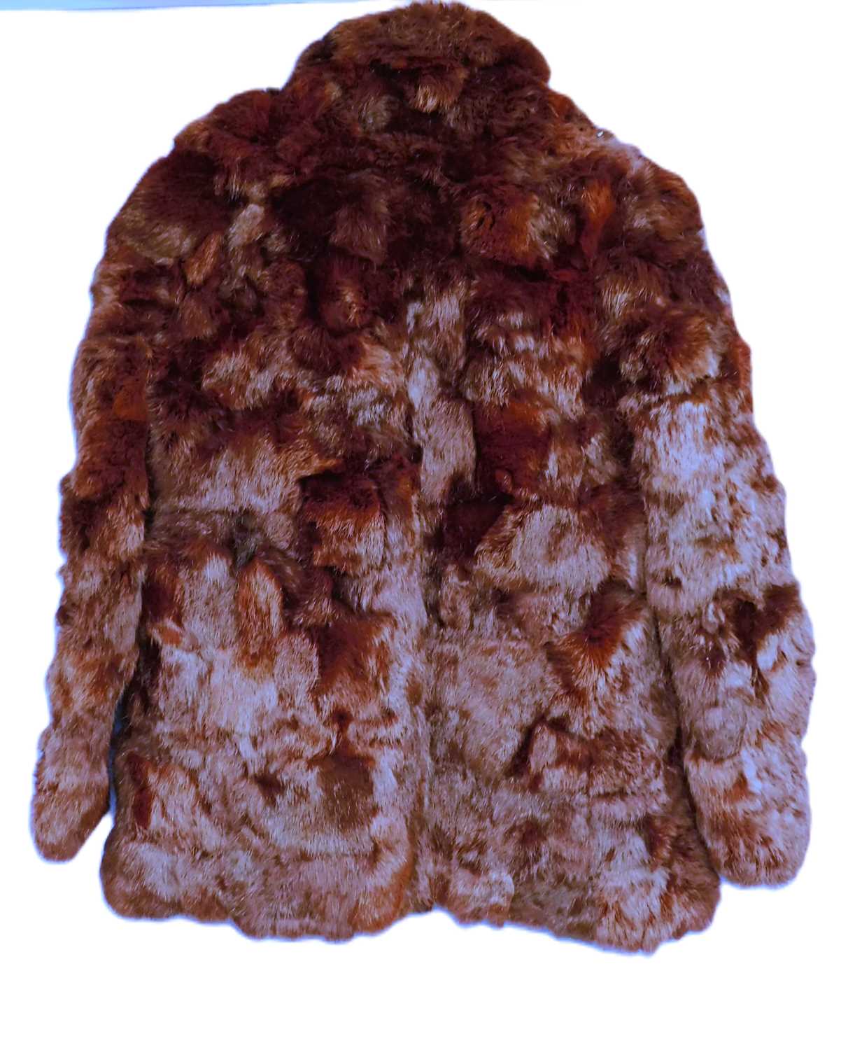 A ladies burgundy fur jacket, single breasted with side slip pockets, size 18 - Image 2 of 2