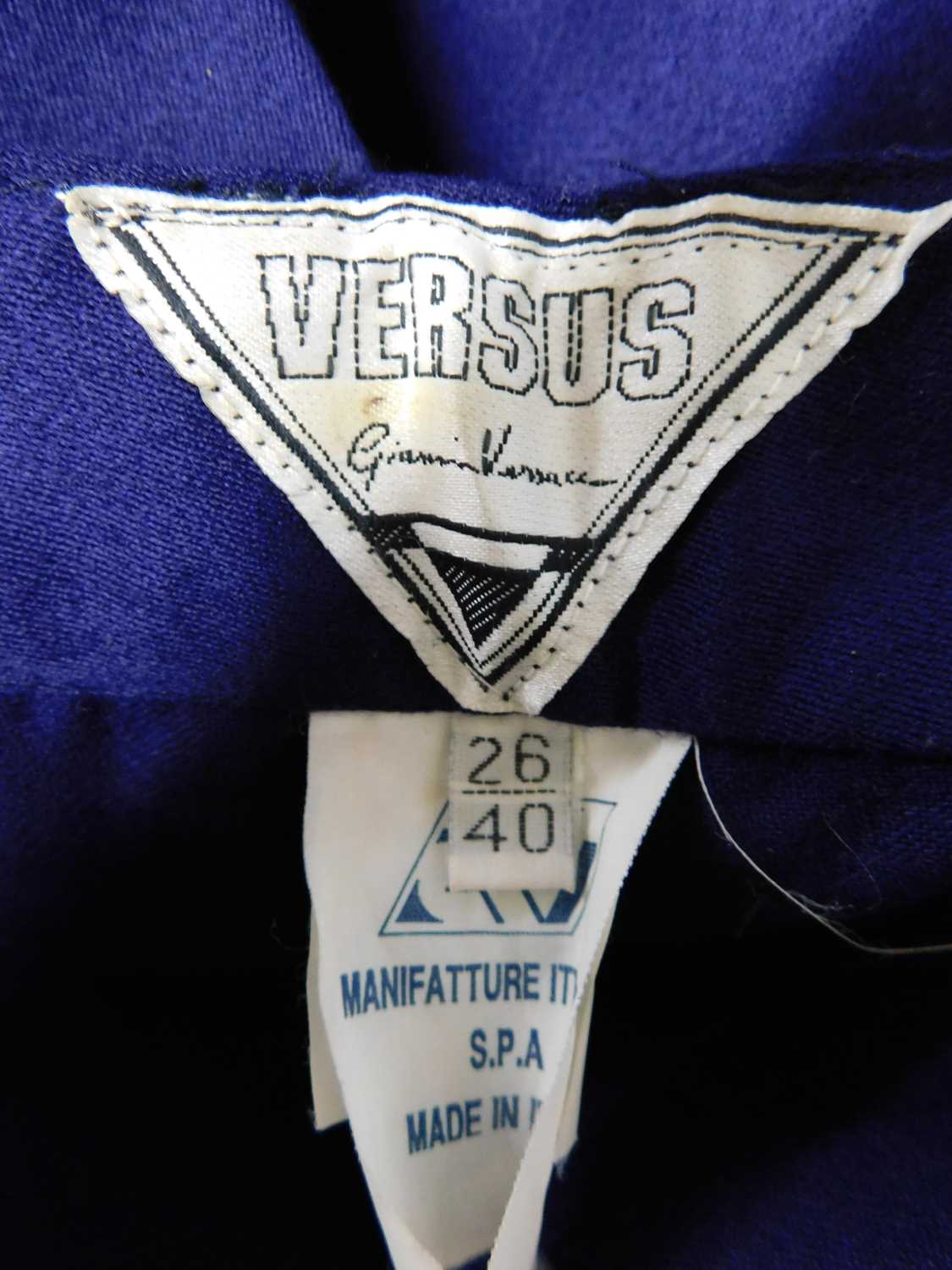 A lady's Versace 'Versus'two piece suit, the crossover button front cropped jacket, withfront flap - Image 8 of 10