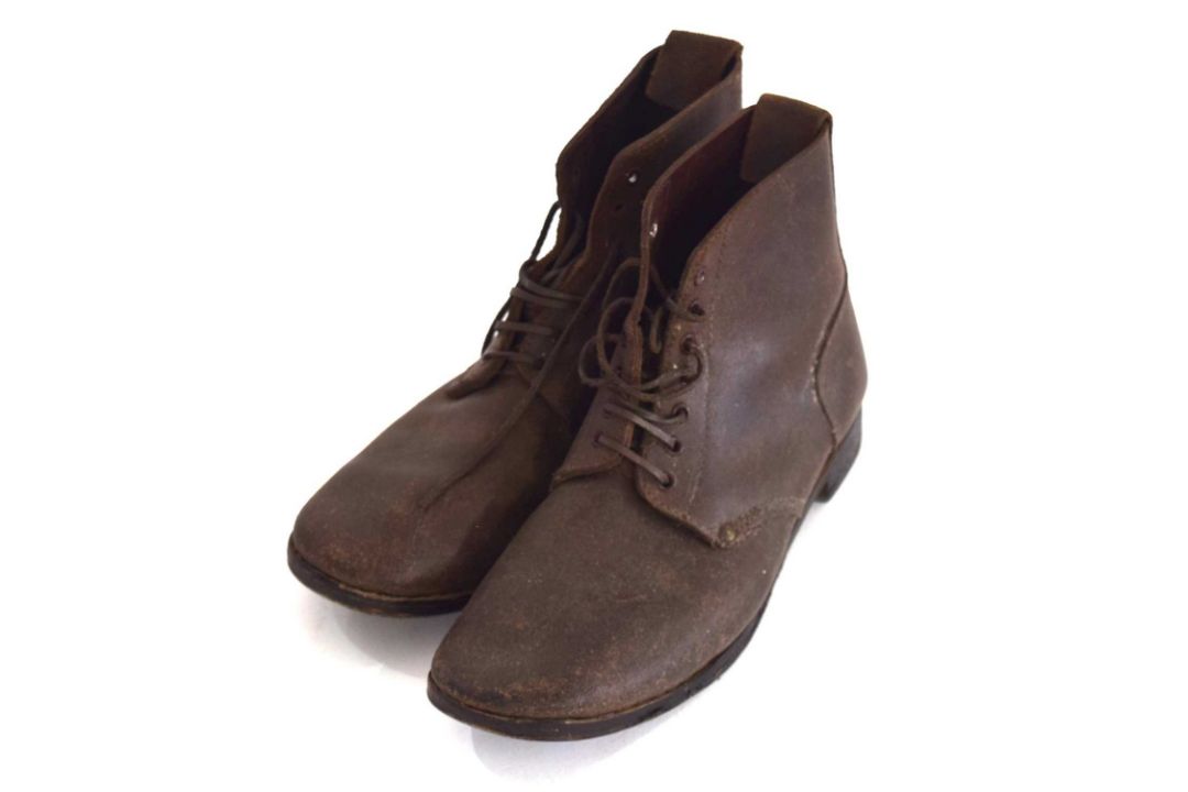 Pair of reproduction First World War B5 boots - UK size 11