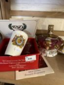Quantity of Royal commemoratives to include a Crown teapot