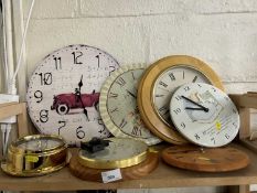Mixed Lot: Modern wall clocks and barometer