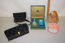 Mixed Lot: Vintage handbags and cosmetics