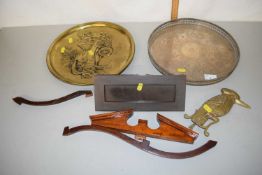Mixed Lot: Serving trays, letter box and other items