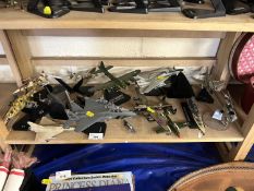 Quantity of modern model aircraft