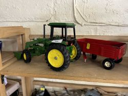 Weekly Auction of modern Furniture, Collectables, Household Effects, etc (Saleroom 6)