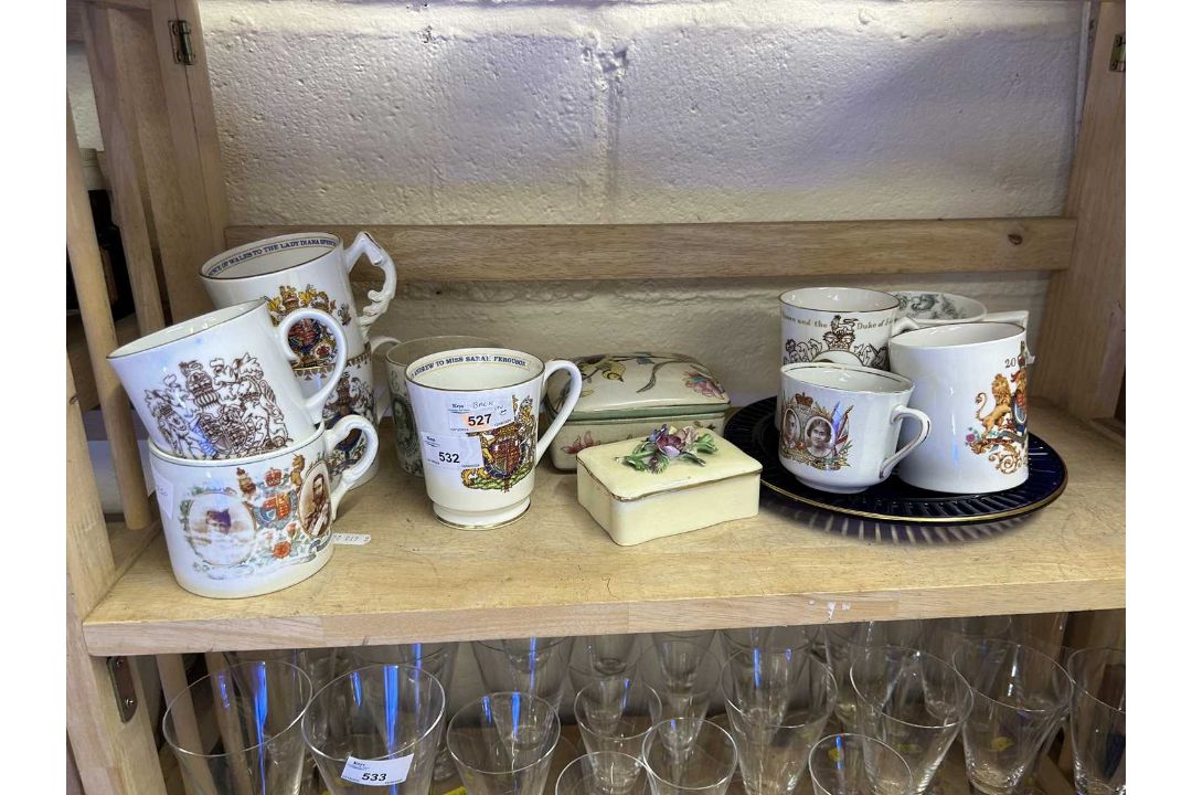 Quantity of Royal commemorative mugs and other assorted ceramics