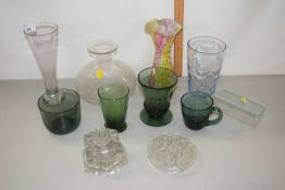 Mixed Lot: Various glass wares to include vases, drinking glasses, flower stand etc