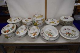 Quantity of Royal Worcester Evesham pattern table wares