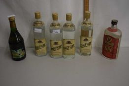 Mixed Lot: Four bottles of Monte Cristo Dry Gin together with two further bottles (6)
