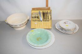 Mixed Lot: Various tablewares, boxed fish cutlery etc