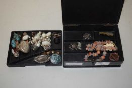 Small black lacquered and floral decorated jewellery box containing various costume jewellery