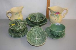 Mixed Lot: Various green leaf wares and other items