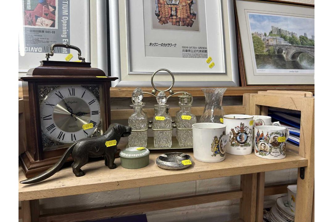 Mixed lot to include clock, nut cracker, table cruet, Royal comemoratives etc
