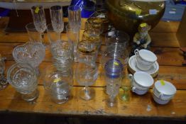 Mixed Lot: Various drinking glasses, tea wares etc