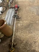 Petrol strimmer