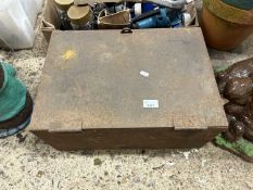 Heavy duty metal lockable tool box