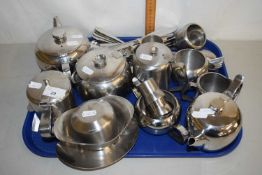 Quantity of steel kitchen wares