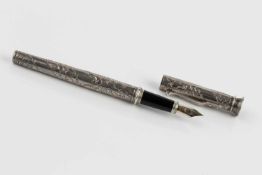 A Yard-o-Led limited edition silver 'Imperial Dragon' fountain pen, no. 887/1000, 14cm long, in