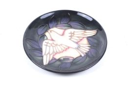 A Moorcroft 1993 year Dove pattern plate.