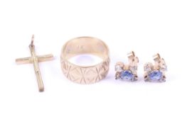 A small collection of jewellery including a pair of blue and white sapphire cluster stud earrings.