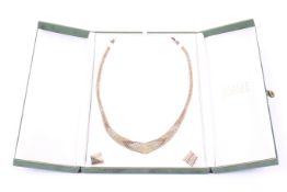 A vintage Italian 9ct tri-colour gold collar and a pair of earrings.