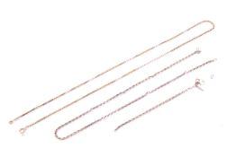 Two vintage 9ct gold necklaces including an Italian box link chain.