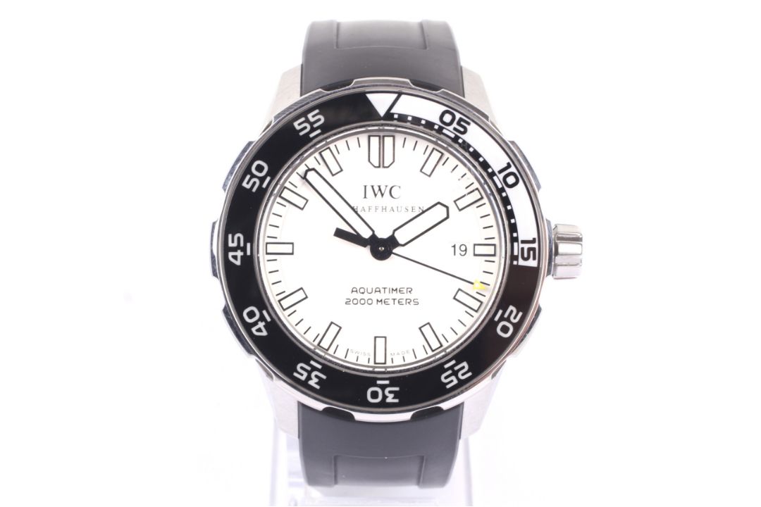 IWC, Schaffhausen, Aquatimer 2000 Meters, a gentleman's stainless steel wrist watch, circa 2010. - Image 2 of 5