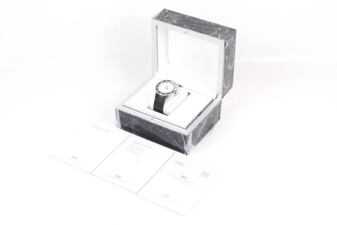 IWC, Schaffhausen, Aquatimer 2000 Meters, a gentleman's stainless steel wrist watch, circa 2010. - Image 4 of 5