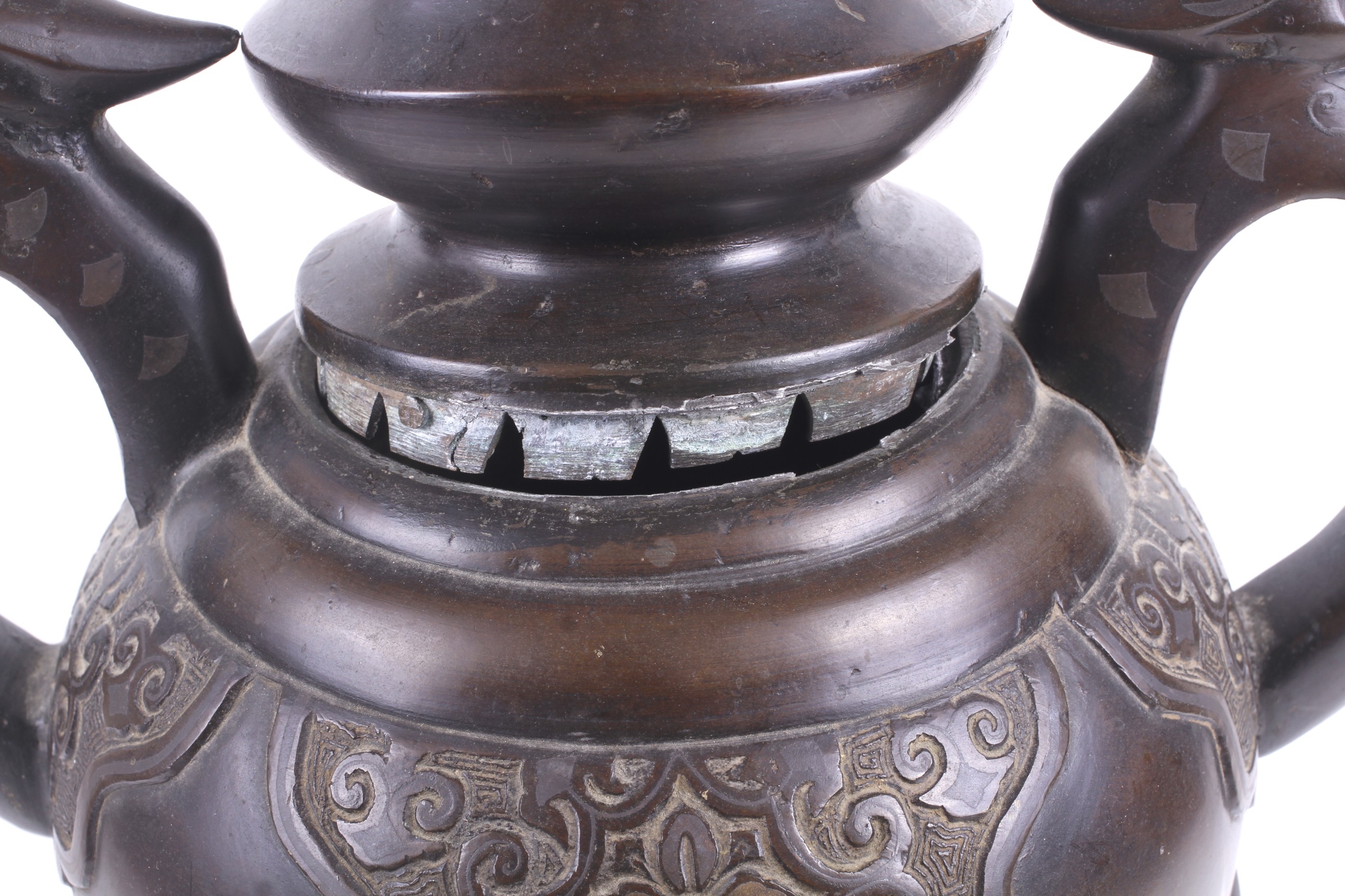 An early 20th century large Japanese inlaid bronze urn. - Image 3 of 3