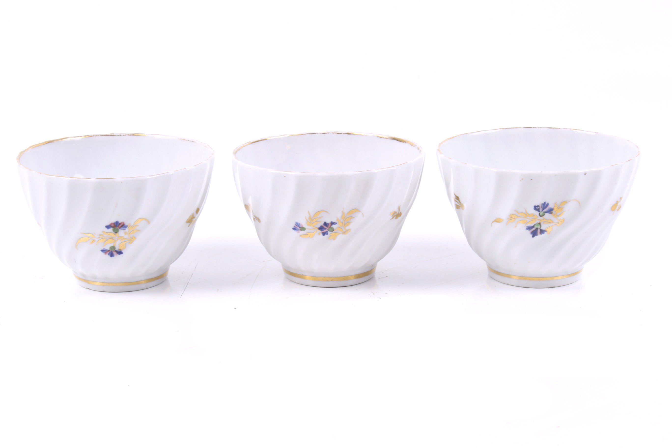 Three circa 1800 Royal Worcester Flight & Barr tea bowls. - Image 3 of 4