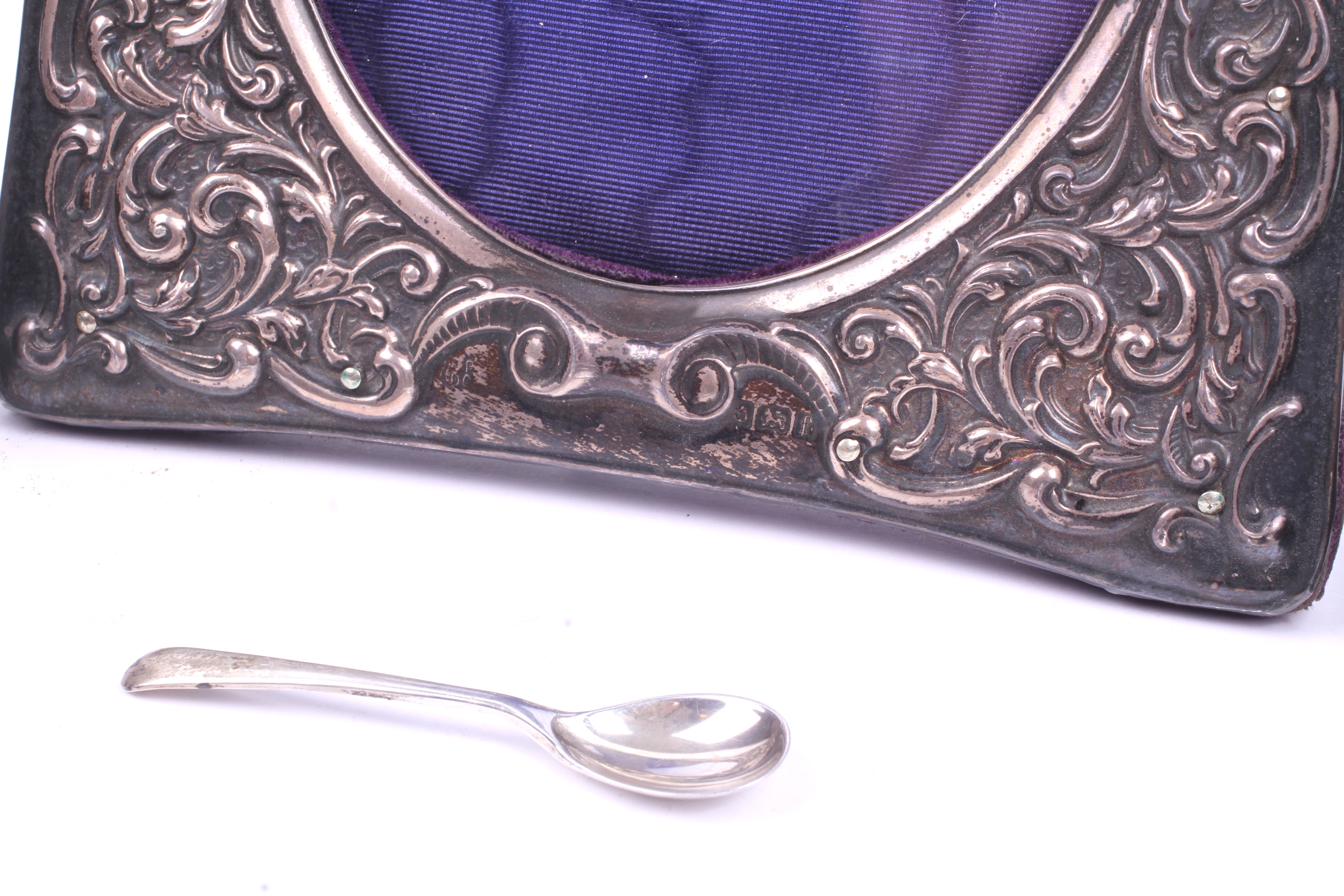 A small group of hallmarked silver. - Image 2 of 2