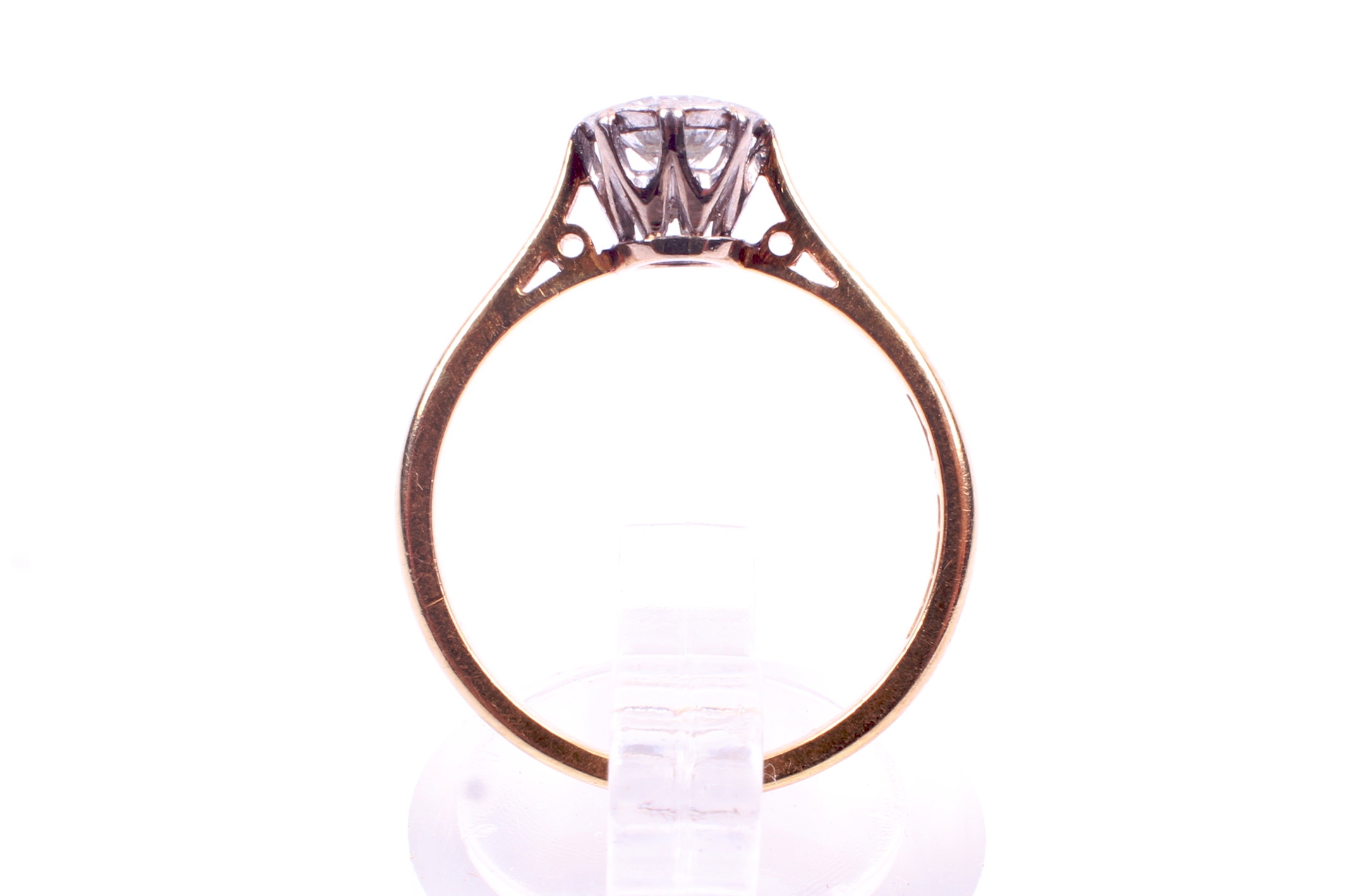 a 18ct gold diamond solitaire ring. Set with one round brilliant cut diamond of 0. - Image 3 of 4