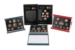 Four assorted coins sets. Including three proof sets dated 1997, 1998 & 1999 plus a 2008 B.U. set.