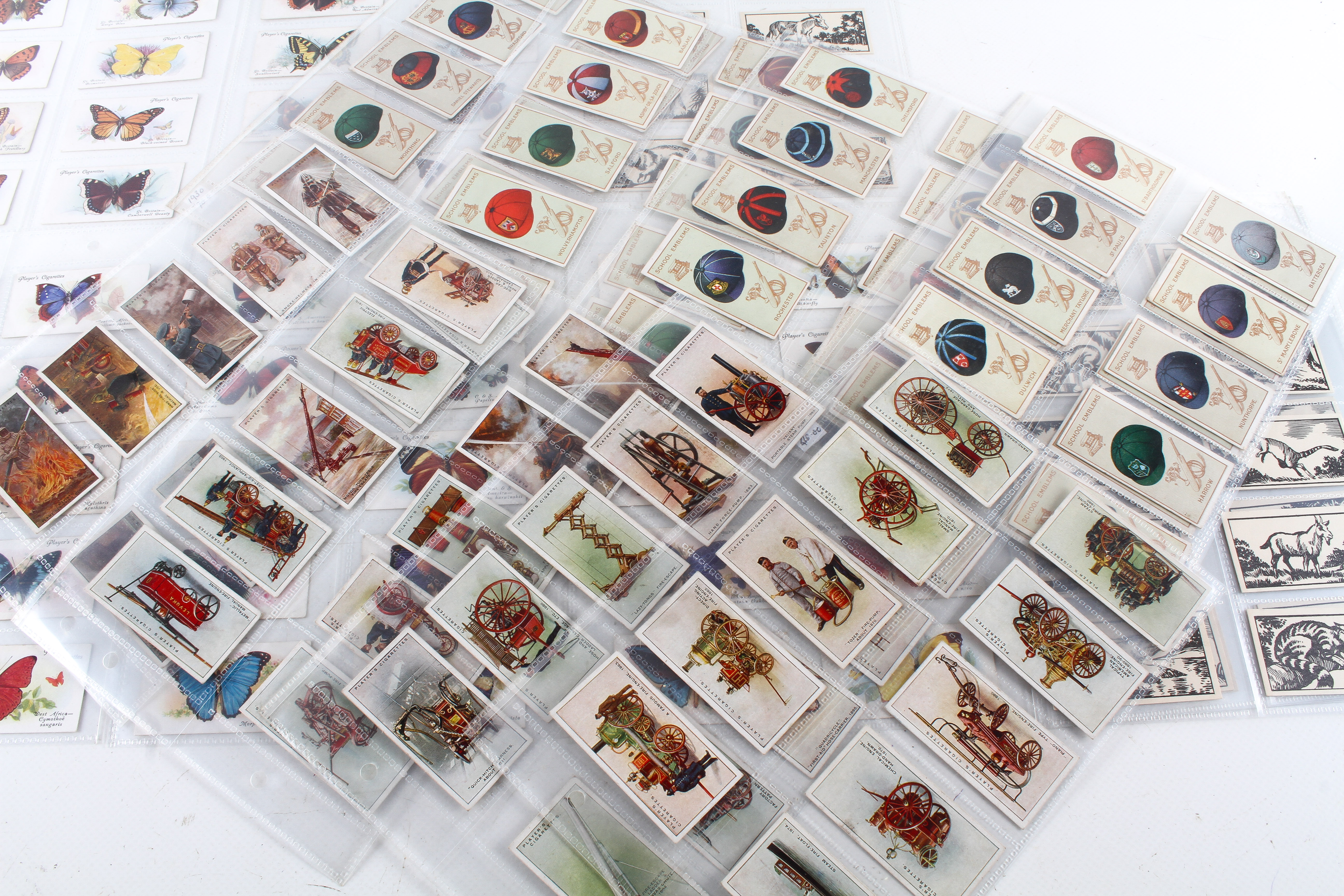 A mixed collection of early 20th century cigarette card sets. - Image 3 of 5