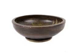 A mid-century studio art pottery bowl, marked 'WTW'.