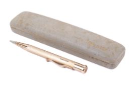 A Yardolette 'Yard-O-Led' stamped 9ct .375 gold propelling pencil. Patent no.