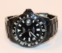 Insignum GMT Automatic Herren-Armbanduhr, getragen