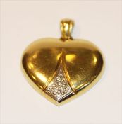 14 k Gelbgold Herz-Anhänger in Herzform mit Diamanten, 3,6 gr., 2,5 cm x 2,5 cm