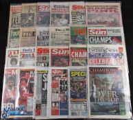 1970-1990 Manchester United Headlines & Back Page Newspapers / Articles a collection of #60 assorted