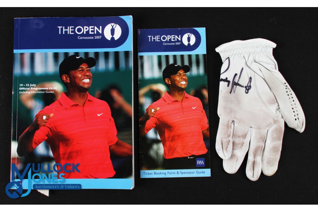 Padraig Harrington 2007 Carnoustie Open Golf Champion worn golf glove and signed (multiple)