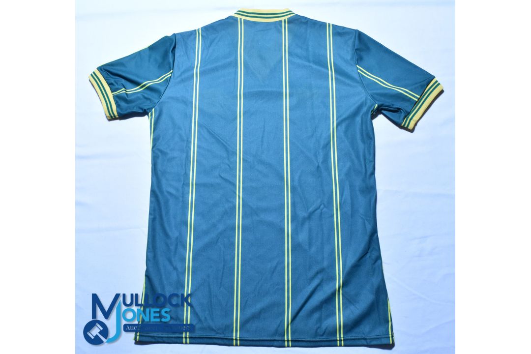 1983-1985 Leicester City FC Away football shirt - Admiral, Size 38/40, Green, Short sleeves, G. - Image 2 of 2