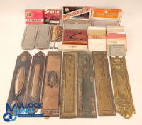Mixed Lot of Collectables, to include antique finger plates, 4x old Rolls razors, ladies shingling