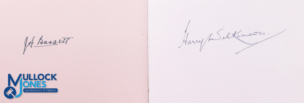 Rare 1930 British & I Lions Fully Signed Autograph Book: Clean padded leatherette book, 5" x 4", - Image 2 of 4