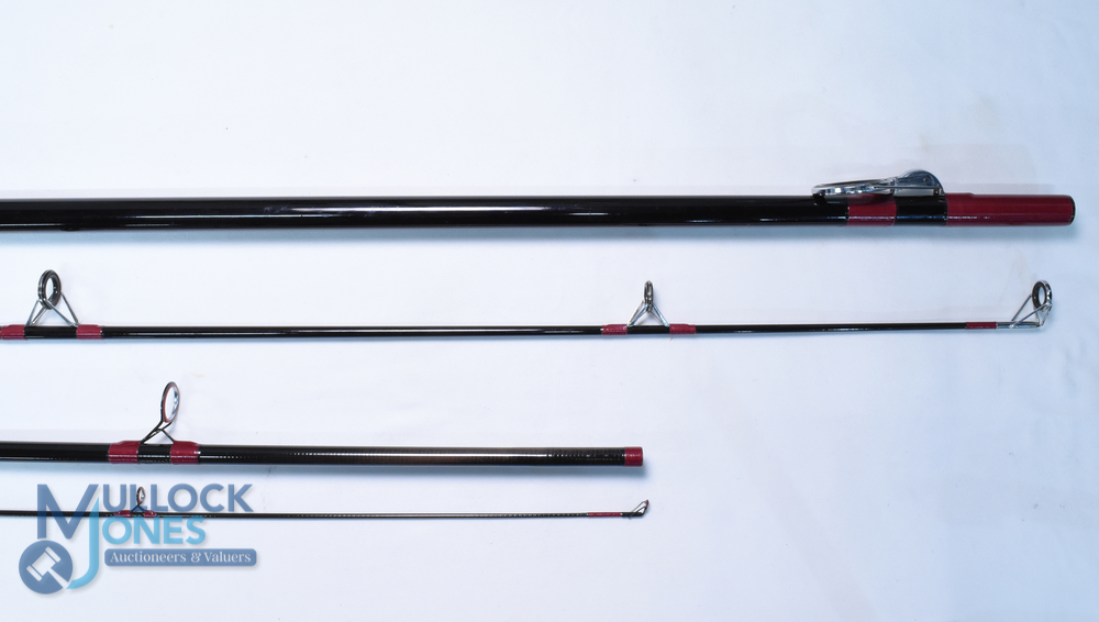 Daiwa Power Cast carbon beach casting rod 12ft 2pc CW 4-8 oz composite grips, uplocking reel seat, - Image 3 of 3