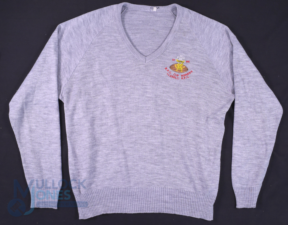 1985 Llanelli RFC Cup Winners Badged Pullover: 44" chest, excellent mid grey jumper from 40 years